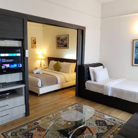 Suites At Times Square Kl Kuala Lumpur Esterno foto